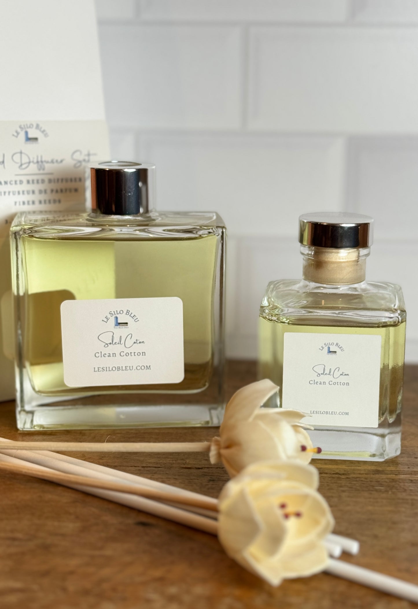 Clean Cotton Reed Diffuser Set // Soleil Coton Diffuseur de Parfum